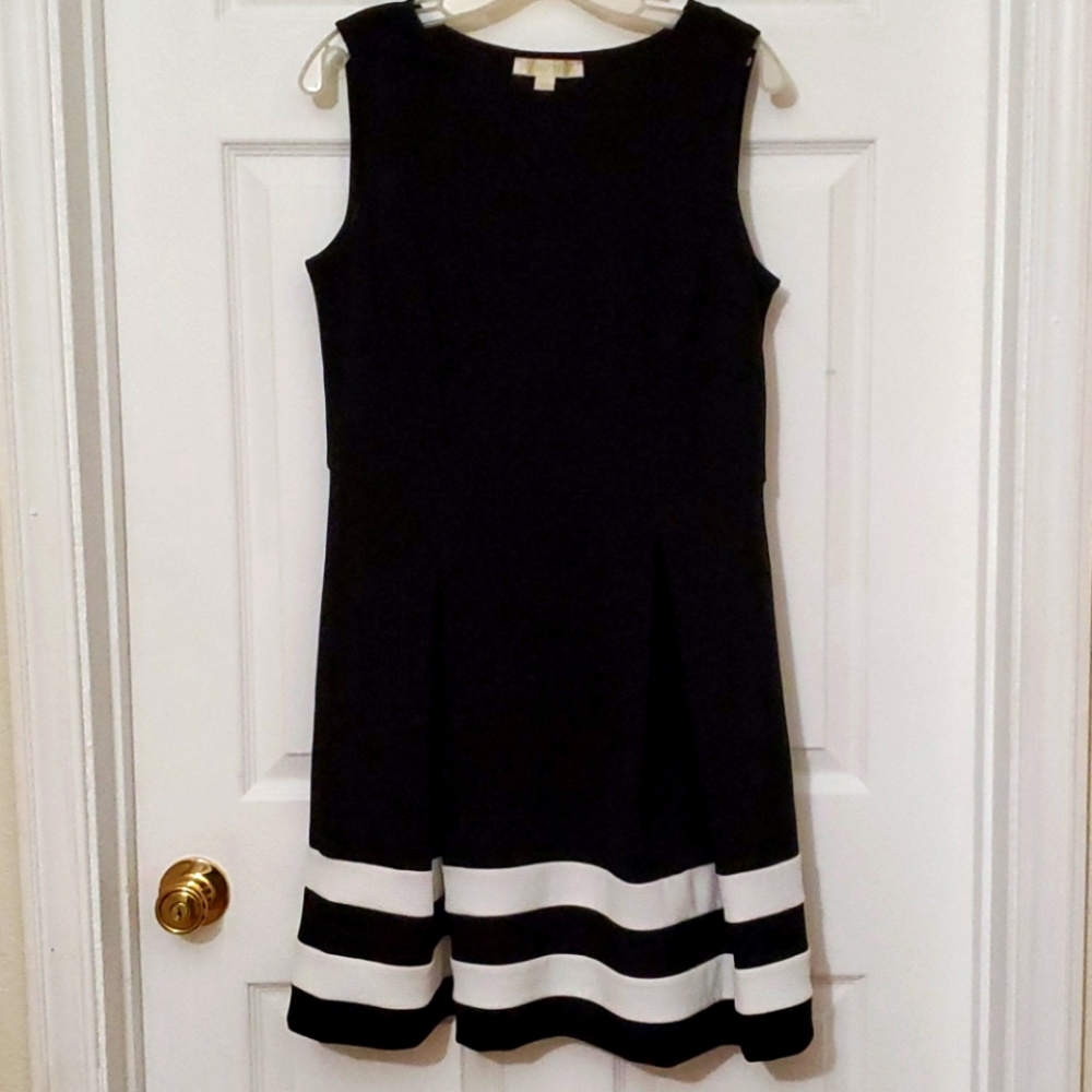 BLACK & WHITE DRESS by Bella Rose, Size 10